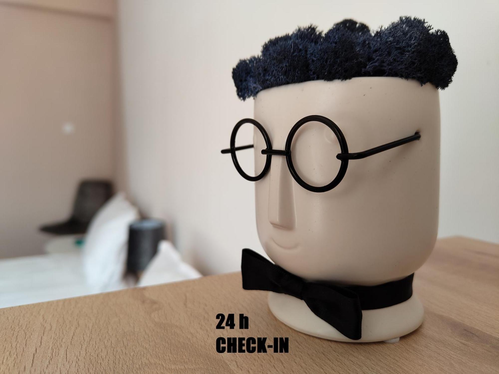 Ten'S Apartment - Spatios Si Linistit คลูจ-นาโปกา ภายนอก รูปภาพ